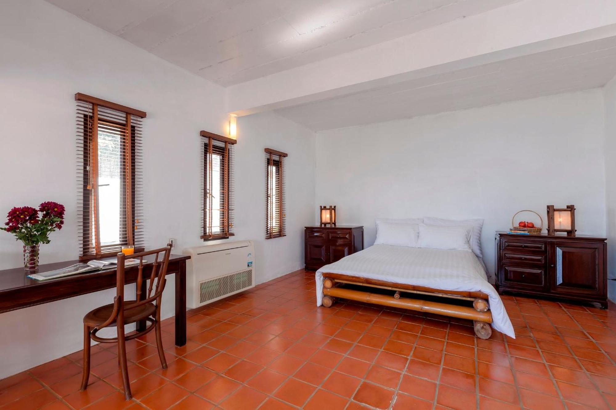 Baan Khunying - Secluded Phuket Beachfront Villa Rawai Dış mekan fotoğraf