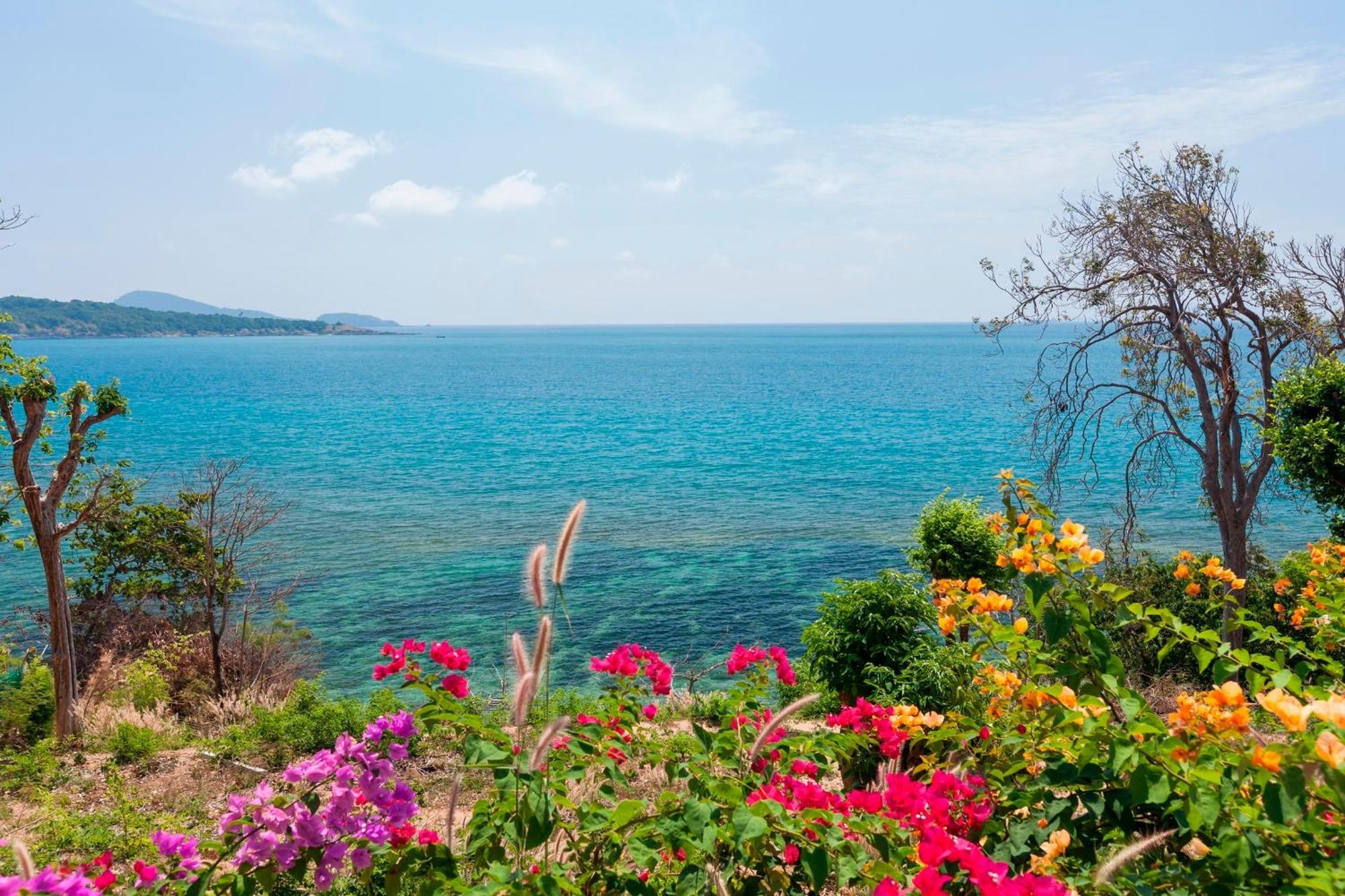 Baan Khunying - Secluded Phuket Beachfront Villa Rawai Dış mekan fotoğraf
