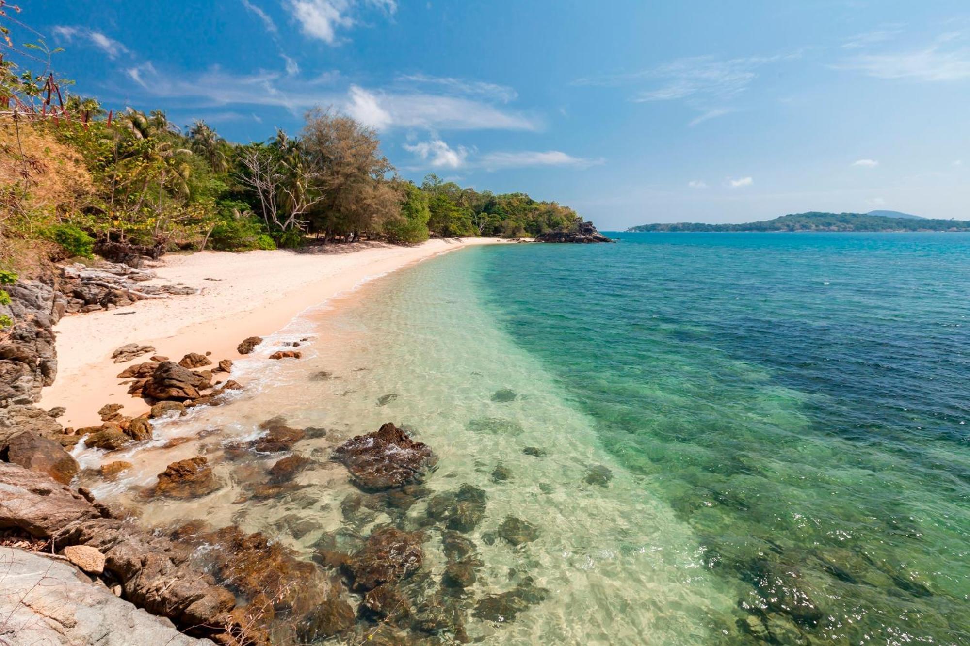 Baan Khunying - Secluded Phuket Beachfront Villa Rawai Dış mekan fotoğraf