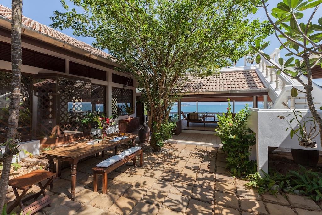 Baan Khunying - Secluded Phuket Beachfront Villa Rawai Oda fotoğraf
