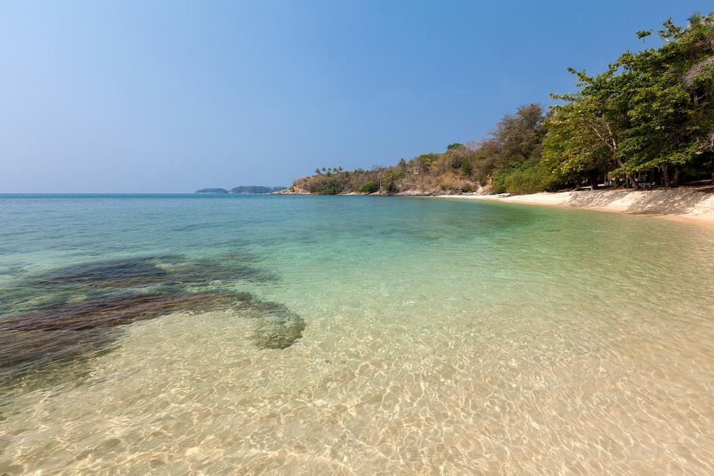 Baan Khunying - Secluded Phuket Beachfront Villa Rawai Oda fotoğraf