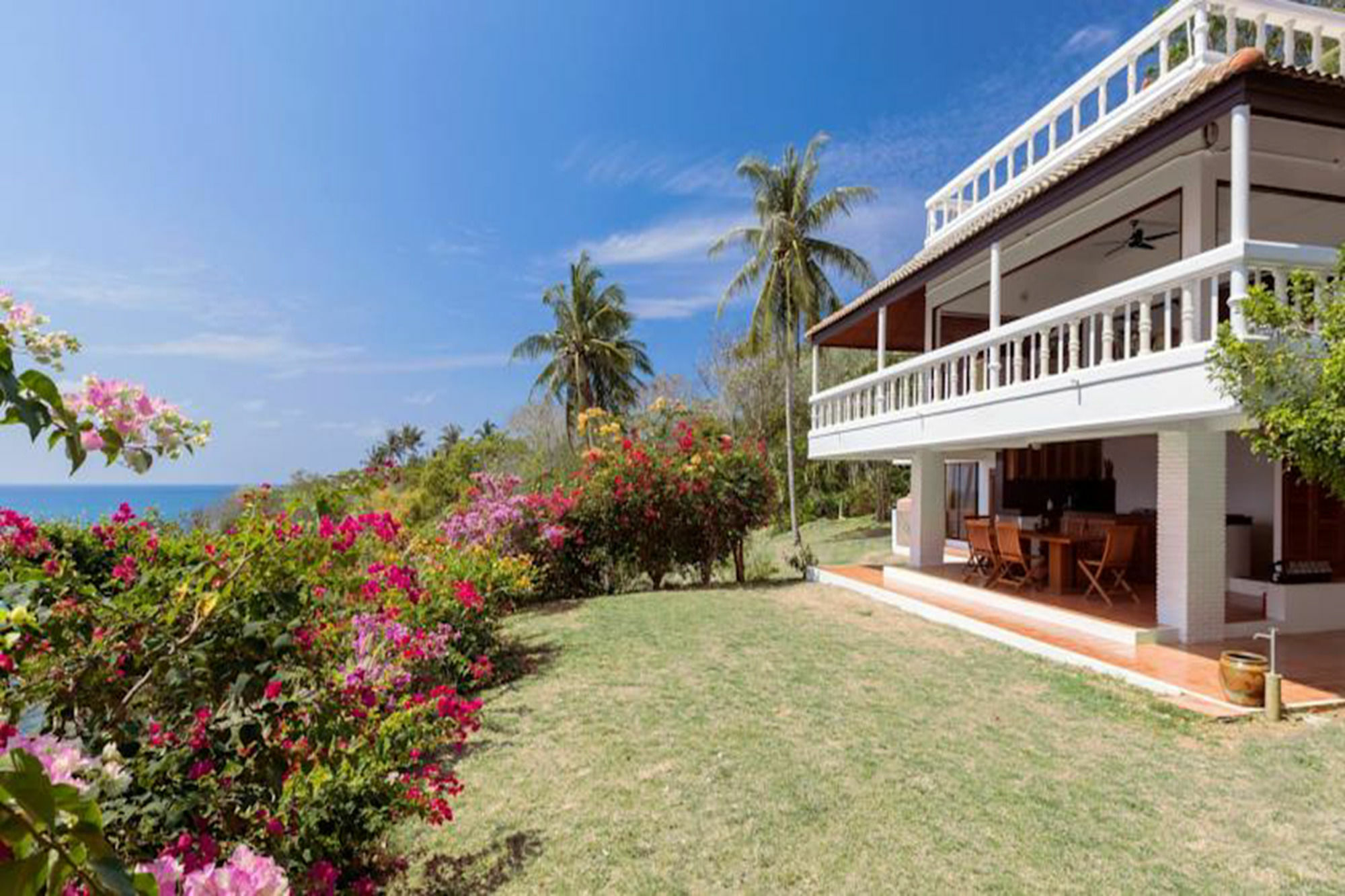 Baan Khunying - Secluded Phuket Beachfront Villa Rawai Dış mekan fotoğraf