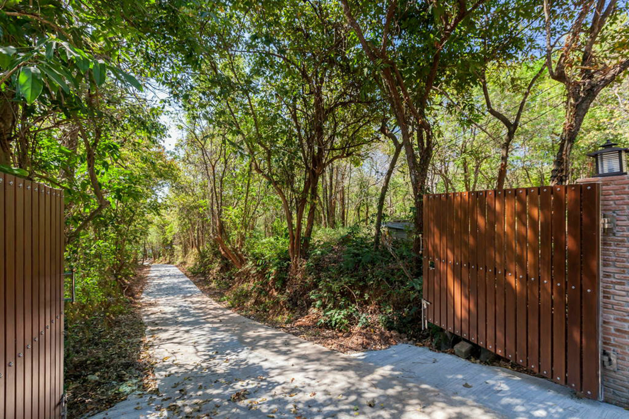 Baan Khunying - Secluded Phuket Beachfront Villa Rawai Dış mekan fotoğraf