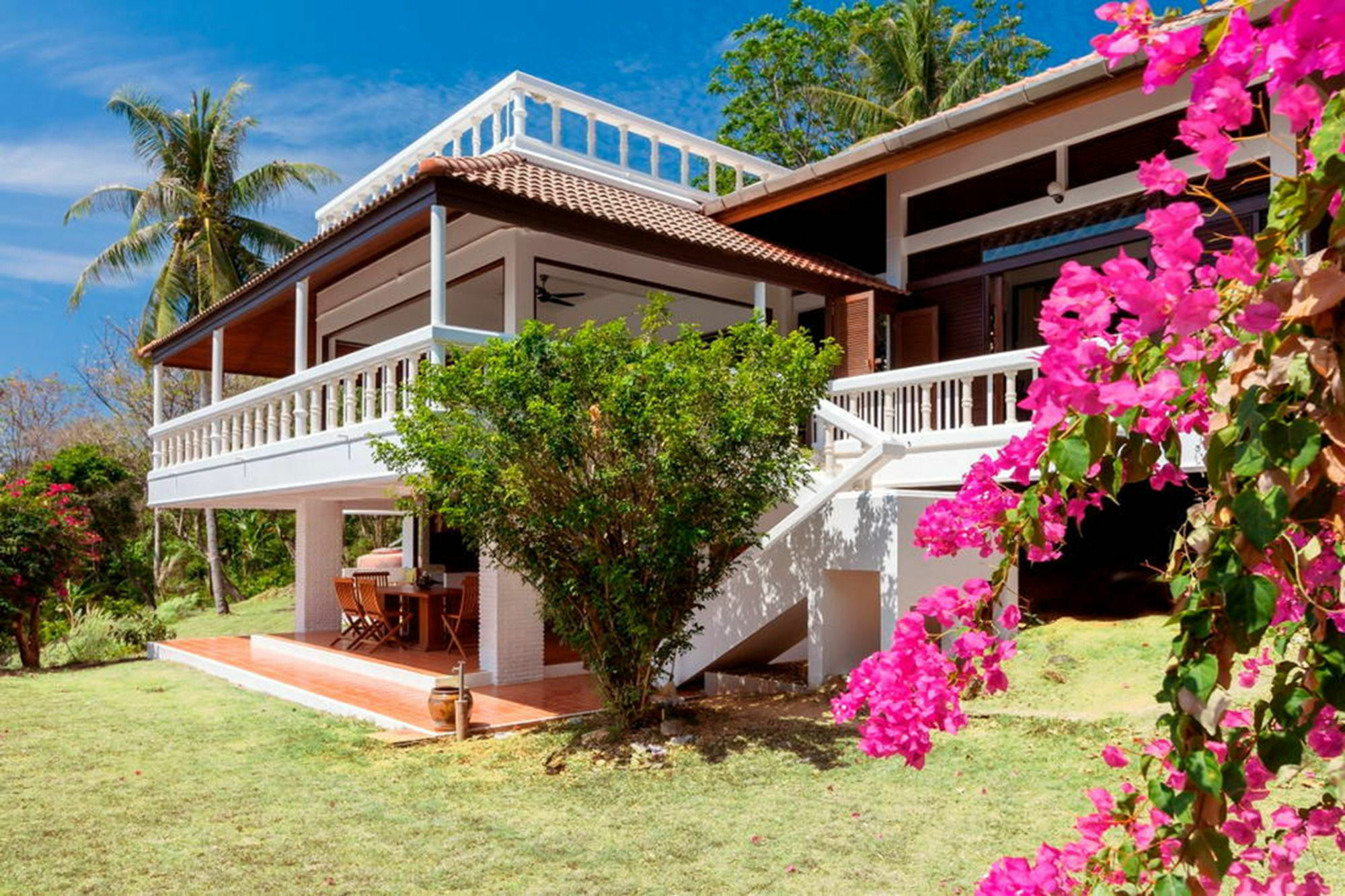 Baan Khunying - Secluded Phuket Beachfront Villa Rawai Dış mekan fotoğraf