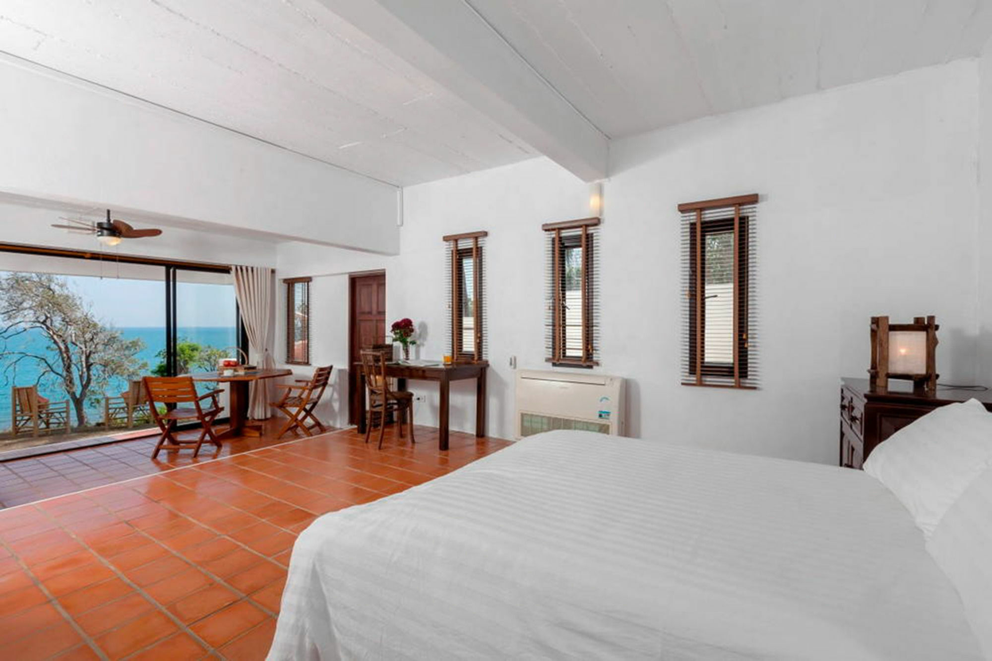 Baan Khunying - Secluded Phuket Beachfront Villa Rawai Dış mekan fotoğraf